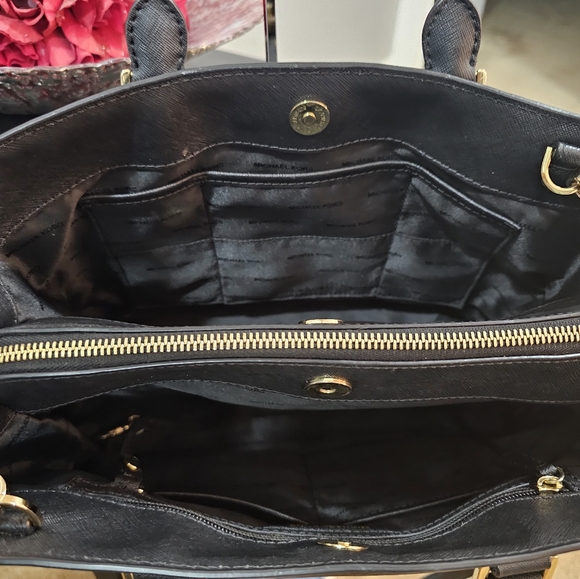 Michael Kors Savannah Medium Saffiano Leather Satchel Tote Bag - Picture 14 of 16